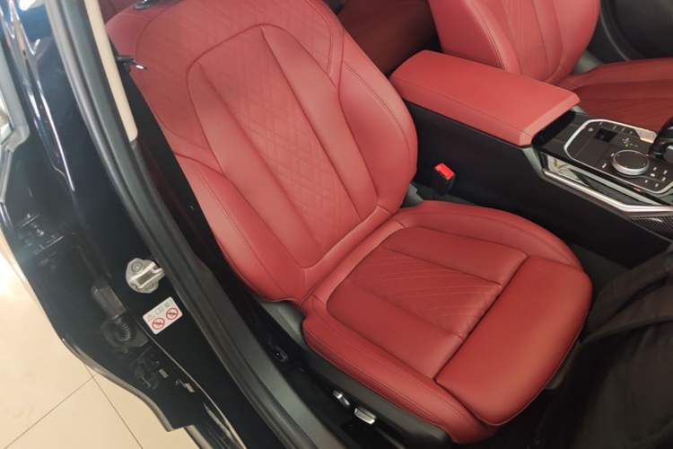 Used BMW 3 Series 2022 Restyled 320Li M Sport Package Right Front Seat