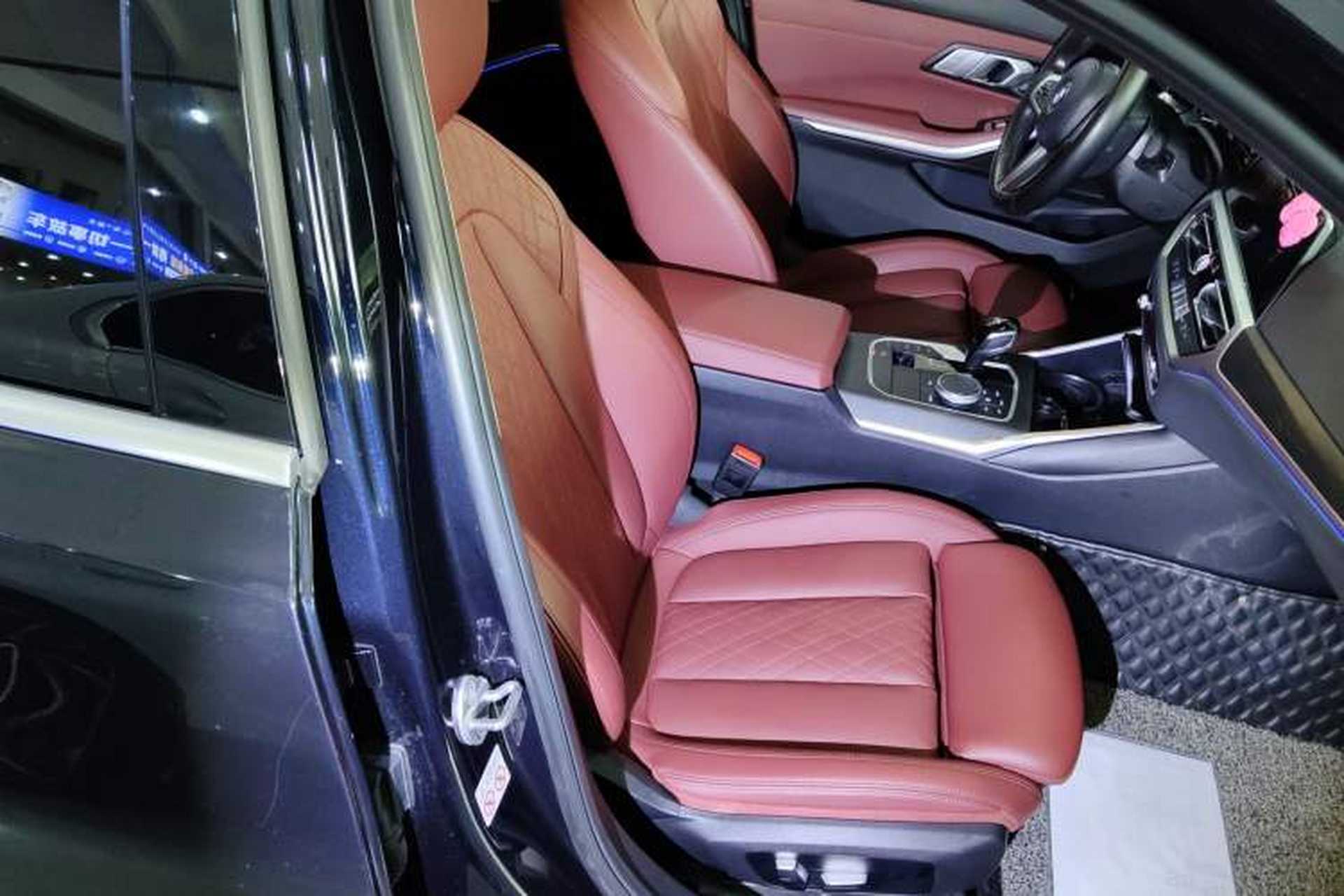 Used BMW 3 Series 2022 325i M Sport Package Right Front Seat