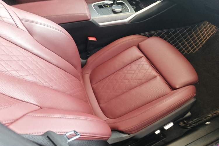 Used BMW 3 Series 2022 Revised 325i M Sport Night Edition Package Right Front Seat