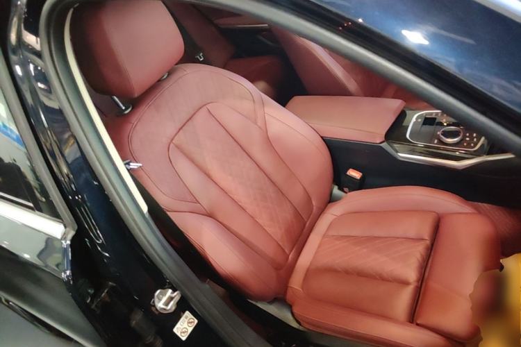 Used BMW 3 Series 2022 Updated 325Li M Sport Package Right Front Seat