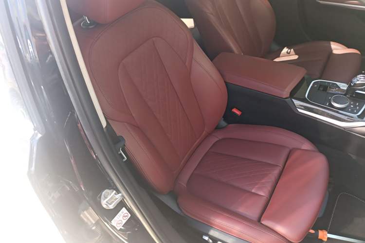 Used BMW 3 Series 2022 325Li M Sport Package Right Front Seat