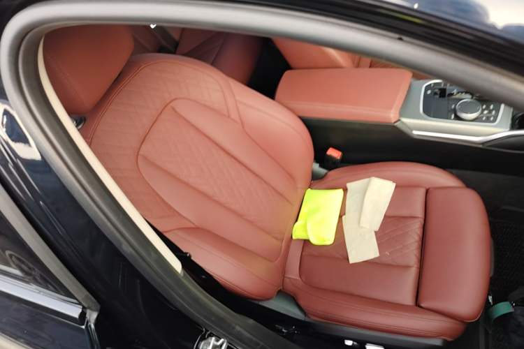 Used BMW 3 Series 2022 325Li M Sport Night Edition Package Right Front Seat