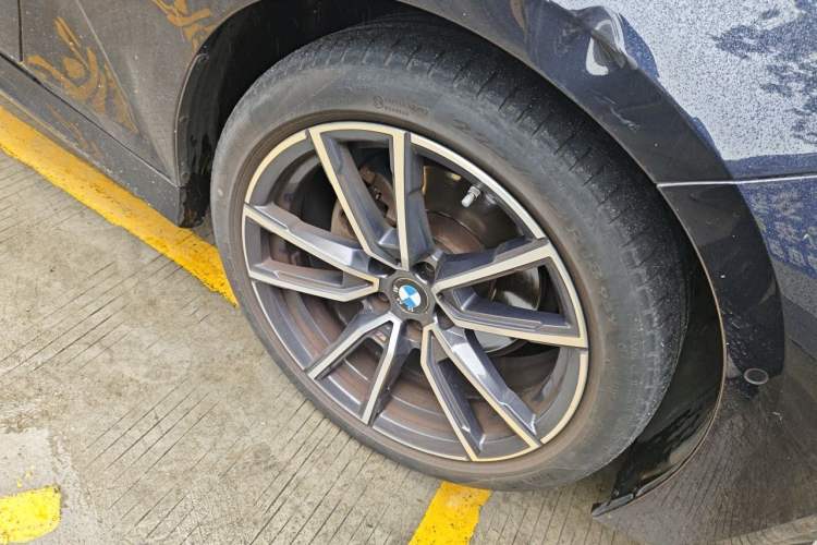 Used BMW 3 Series 2022 Updated 325Li M Sport Package Right Front Wheel Hub