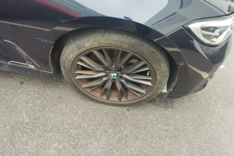 Used BMW 3 Series 2022 325Li M Sport Night Edition Package Right Front Wheel Hub