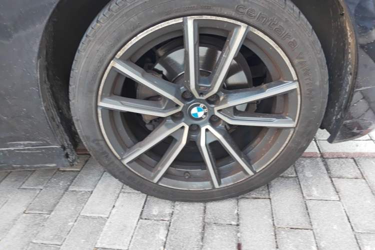 Used BMW 3 Series 2022 320Li M Sport Package Right Front Wheel Hub