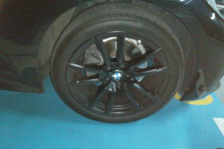 Used BMW 3 Series 2022 325Li M Sport Package Right Front Wheel Hub