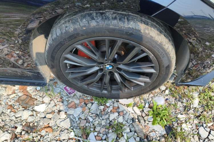 Used BMW 3 Series 2022 325Li M Sport Night Edition Package Right Front Wheel Hub