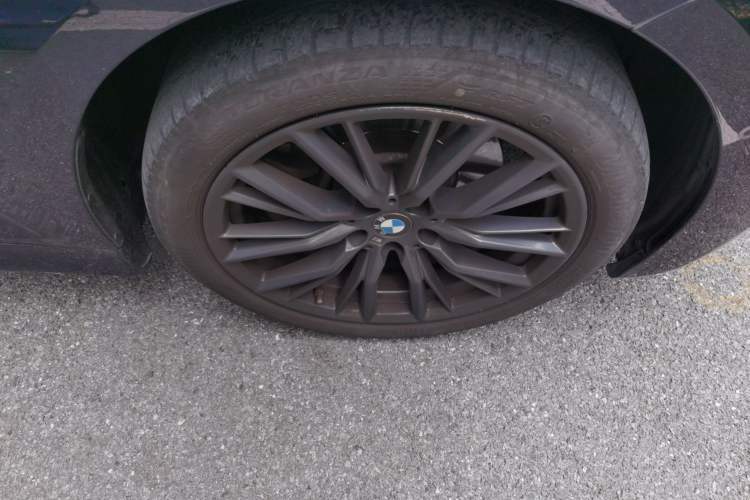 Used BMW 3 Series 2022 330Li xDrive M Sport Night Edition Package Right Front Wheel Hub