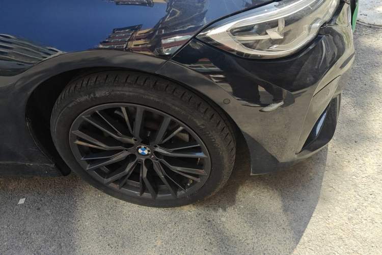 Used BMW 3 Series 2022 325Li M Sport Night Edition Package Right Front Wheel Hub