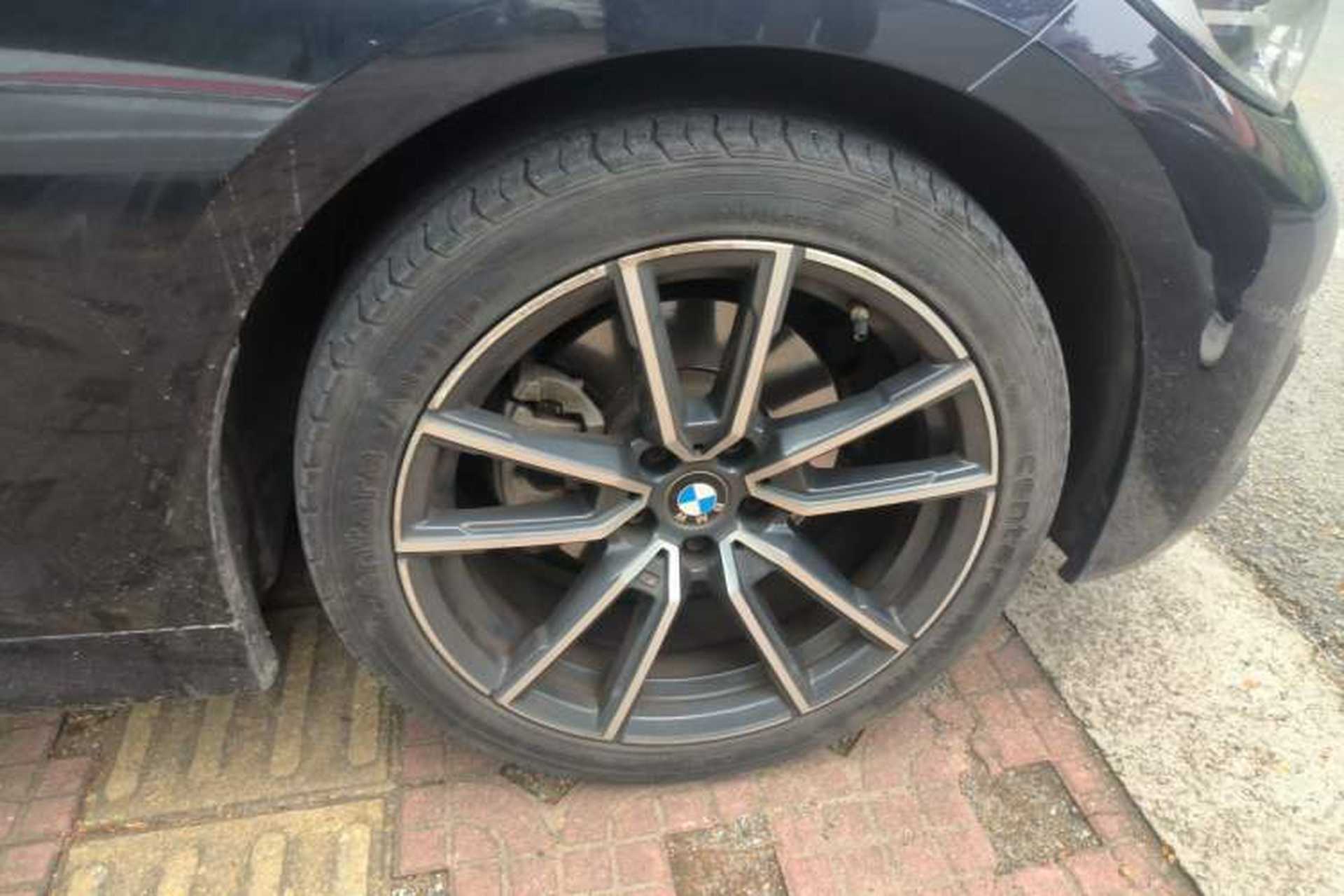 Used BMW 3 Series 2022 320Li M Sport Package Right Front Wheel Hub
