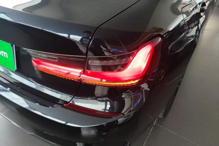 Used BMW 3 Series 2022 325Li M Sport Package Right Rear Taillight