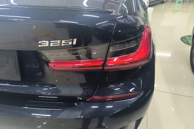 Used BMW 3 Series 2022 325i M Sport Night Edition Package Right Rear Taillight