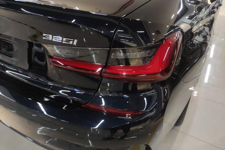 Used BMW 3 Series 2022 Updated 325i M Sport Package Right Rear Taillight