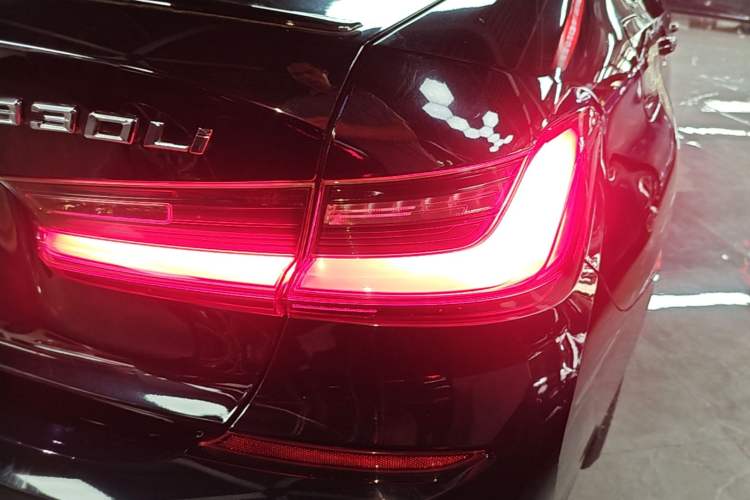 Used BMW 3 Series 2022 325Li M Sport Package Right Rear Taillight