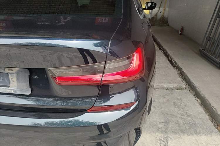 Used BMW 3 Series 2022 325Li M Sport Package Right Rear Taillight
