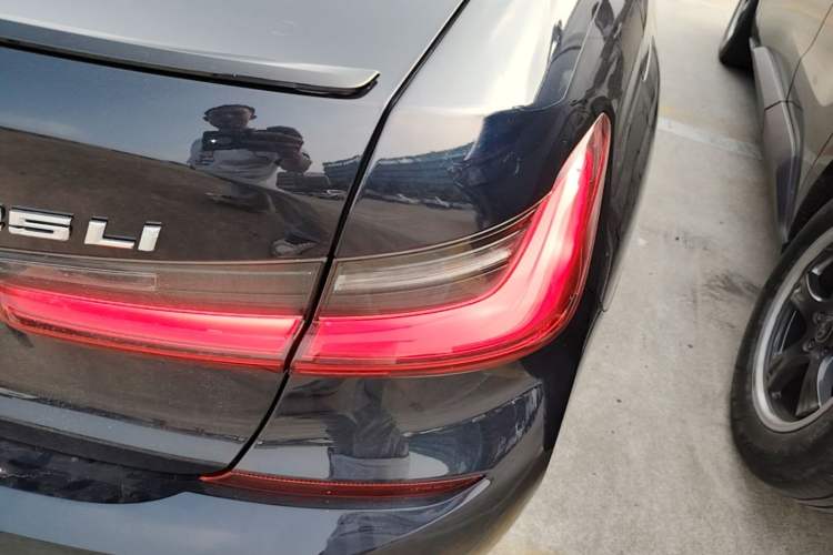 Used BMW 3 Series 2022 325Li M Sport Night Edition Package Right Rear Taillight