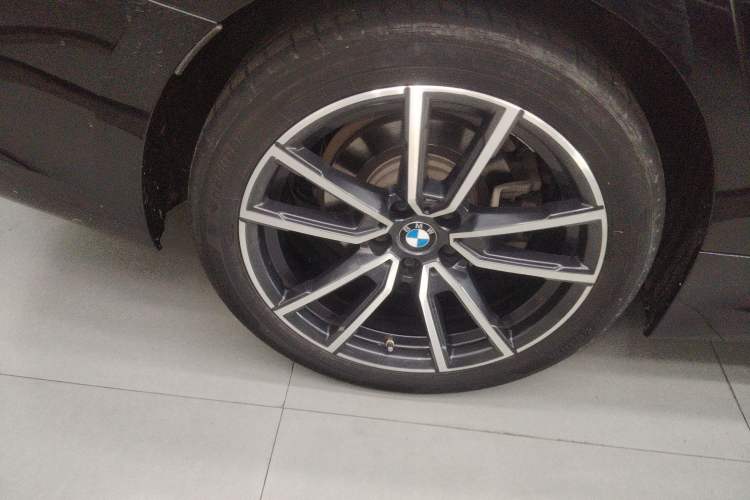 Used BMW 3 Series 2022 325Li M Sport Package Right Rear Wheel Hub