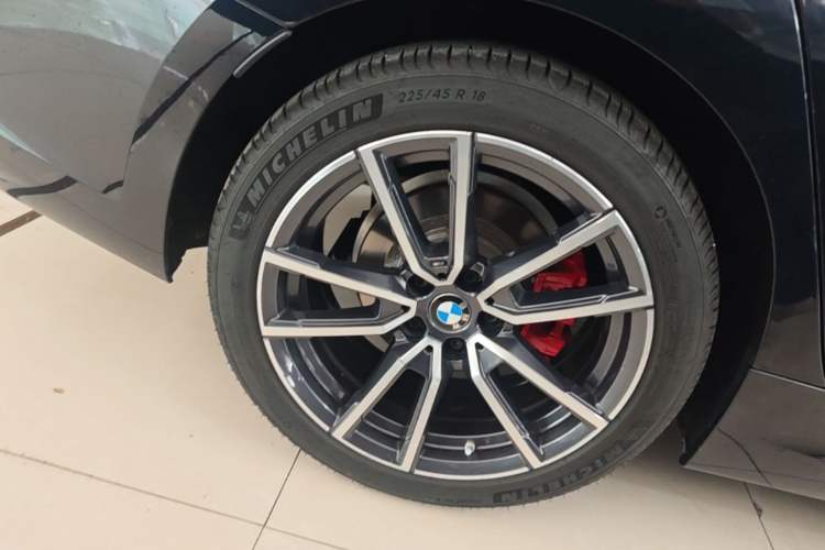 Used BMW 3 Series 2022 Restyled 320Li M Sport Package Right Rear Wheel Hub