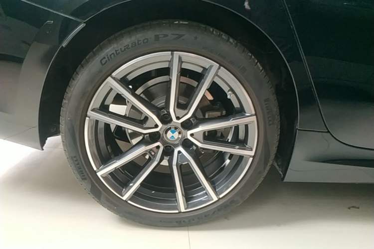Used BMW 3 Series 2022 325Li M Sport Package Right Rear Wheel Hub