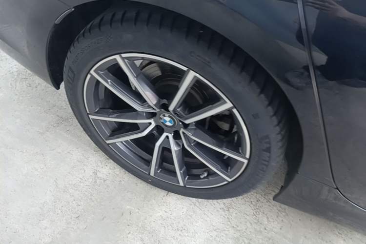 Used BMW 3 Series 2022 Updated 325Li M Sport Package Right Rear Wheel Hub