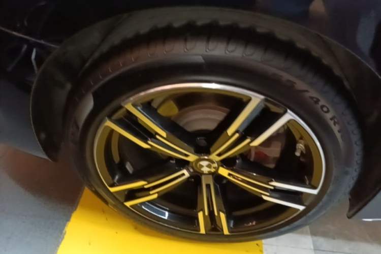 Used BMW 3 Series 2022 Updated 325i M Sport Package Right Rear Wheel Hub
