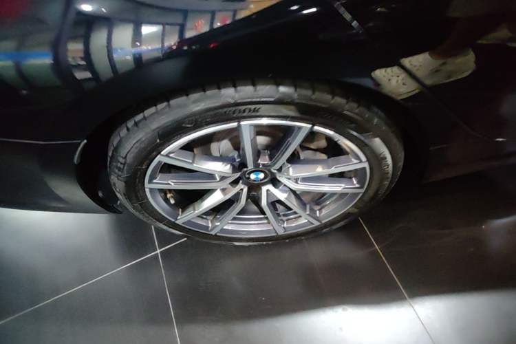 Used BMW 3 Series 2022 Updated 325Li M Sport Package Right Rear Wheel Hub