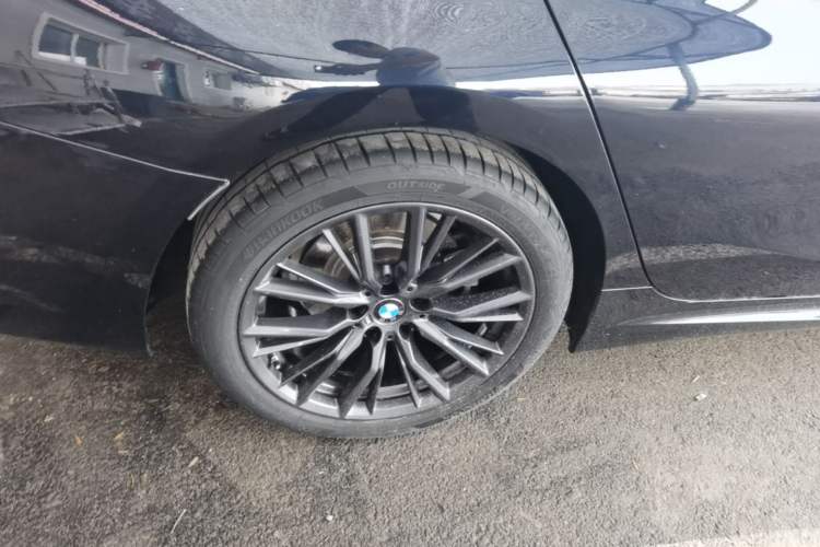 Used BMW 3 Series 2022 Revised 325i M Sport Night Edition Package Right Rear Wheel Hub