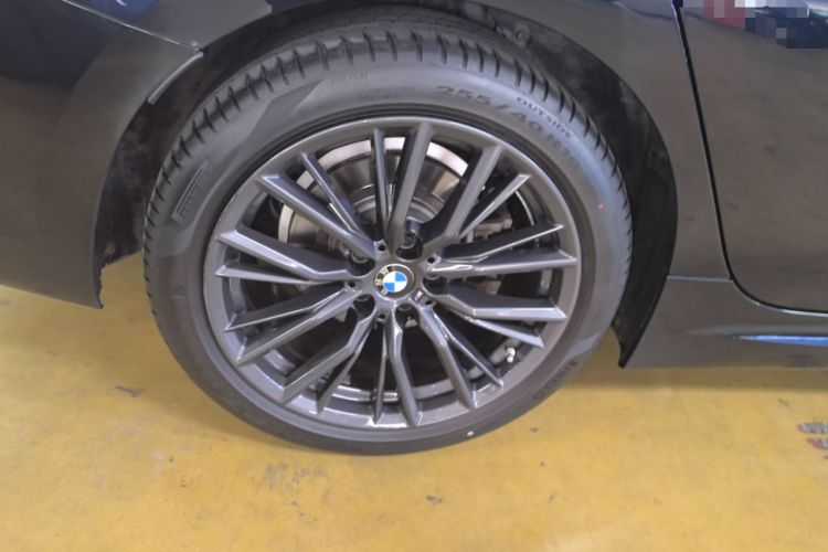 Used BMW 3 Series 2022 Revised 325i M Sport Night Edition Package Right Rear Wheel Hub