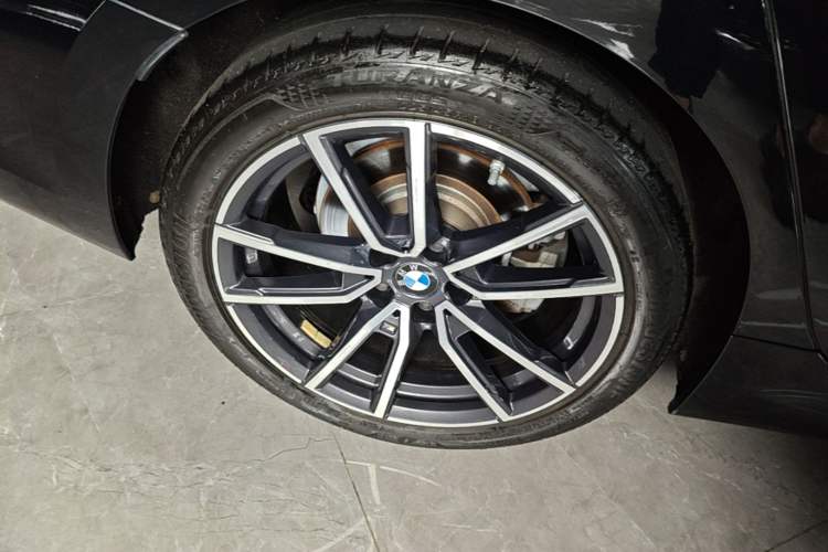 Used BMW 3 Series 2022 325Li M Sport Package Right Rear Wheel Hub