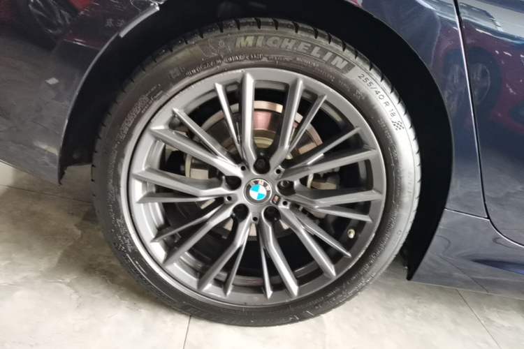 Used BMW 3 Series 2022 325Li M Sport Night Edition Package Right Rear Wheel Hub