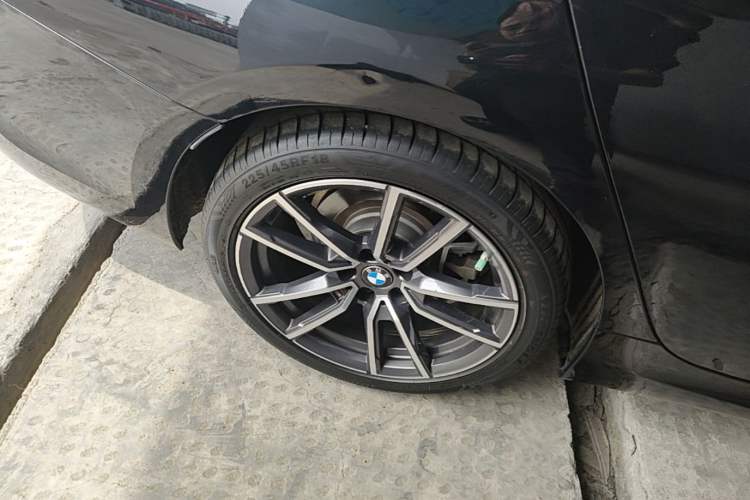 Used BMW 3 Series 2022 325Li M Sport Package Right Rear Wheel Hub