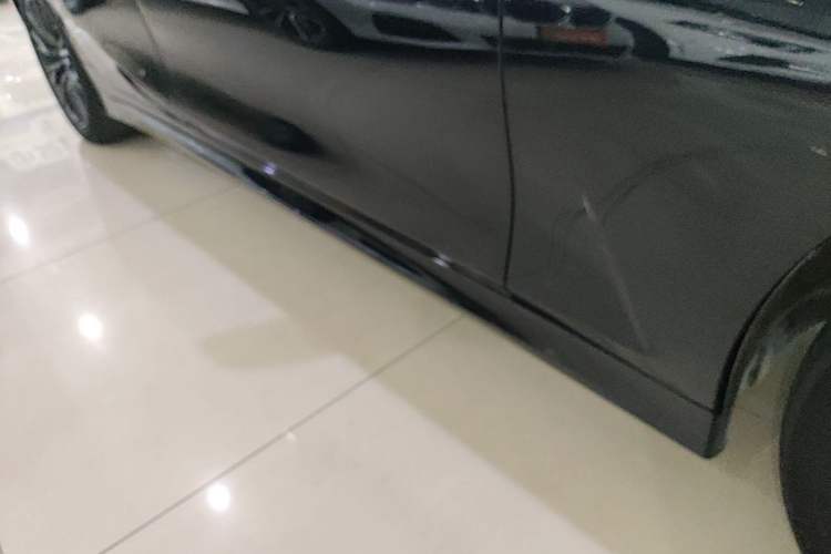 Used BMW 3 Series 2022 325i M Sport Night Edition Package Right Side Sill
