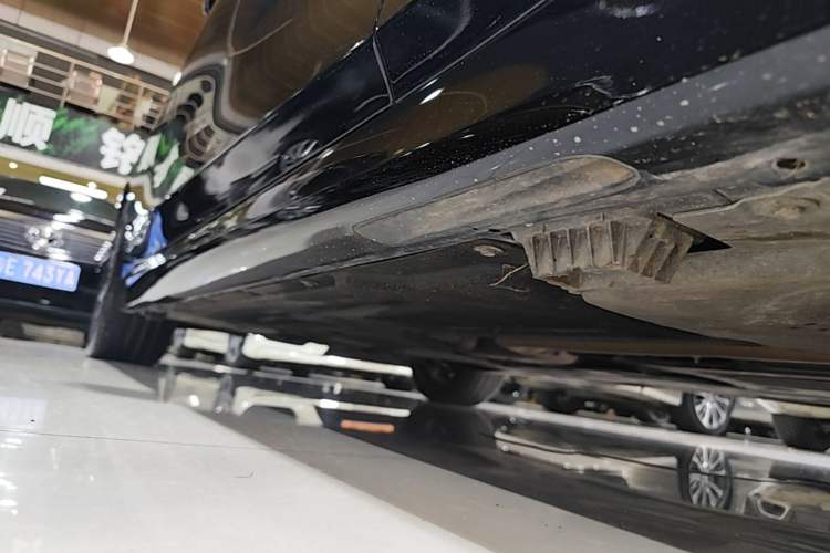 Used BMW 3 Series 2022 Revised 325i M Sport Night Edition Package Right Side Sill