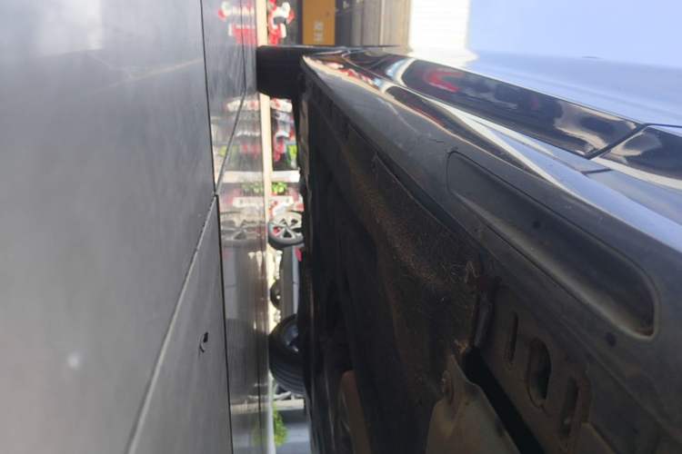 Used BMW 3 Series 2022 Updated 325Li M Sport Package Right Side Sill