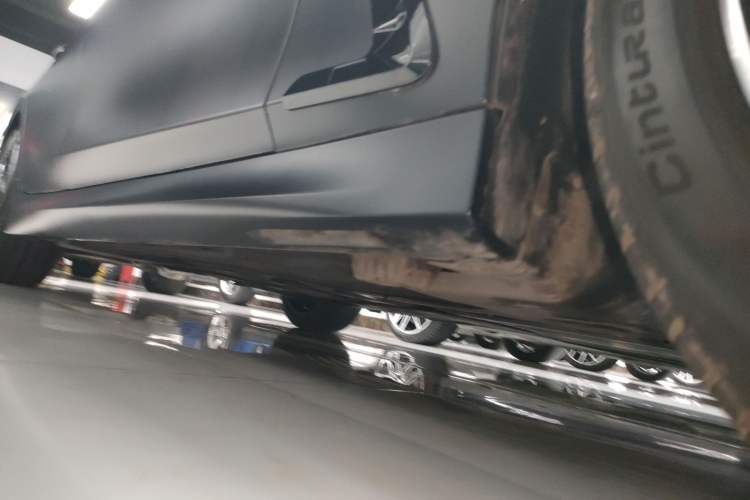 Used BMW 3 Series 2022 325i M Sport Package Right Side Sill