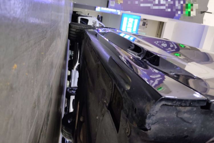 Used BMW 3 Series 2022 325i M Sport Package Right Side Sill