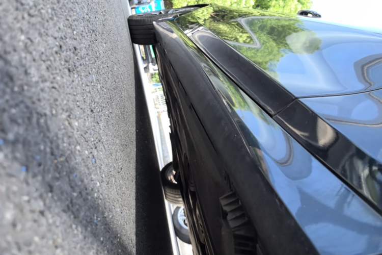 Used BMW 3 Series 2022 320Li M Sport Package Right Side Sill
