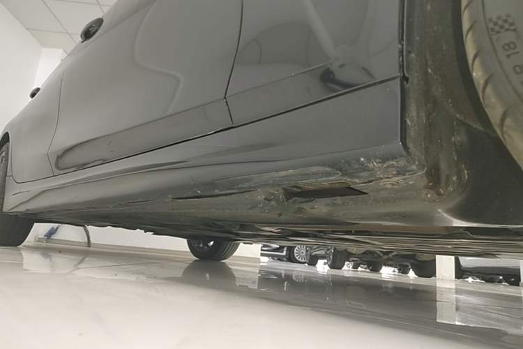 Used BMW 3 Series 2022 Updated 325Li M Sport Package Right Side Sill