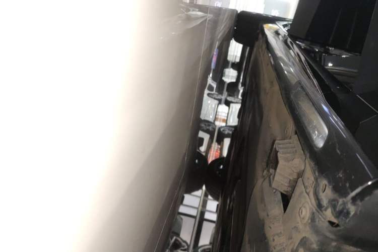 Used BMW 3 Series 2022 Updated 325i M Sport Package Right Side Sill