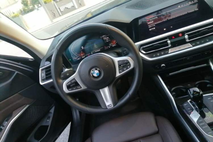 Used BMW 3 Series 2022 Updated 325Li M Sport Package Steering Wheel
