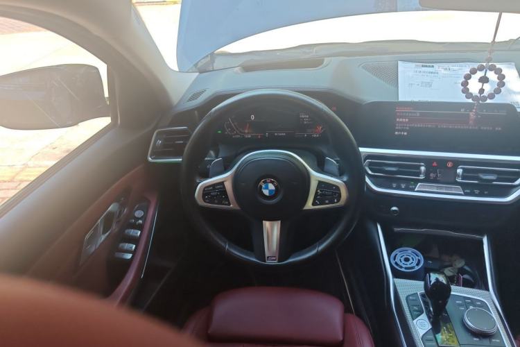 Used BMW 3 Series 2022 330i M Sport Night Edition Steering Wheel