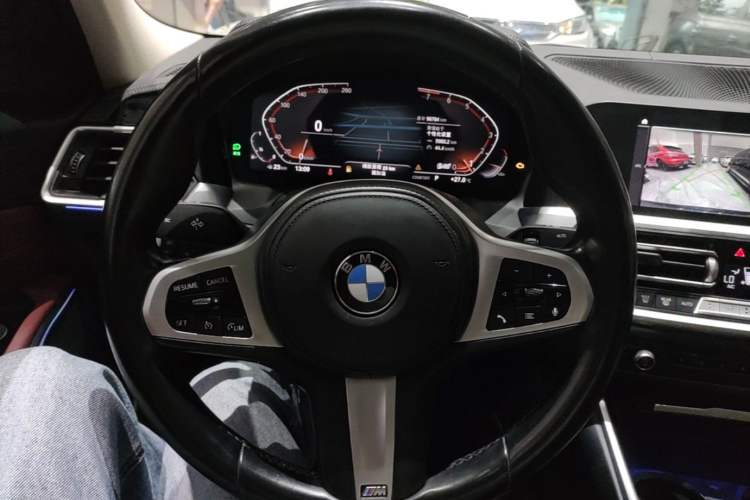 Used BMW 3 Series 2022 325Li M Sport Package Steering Wheel