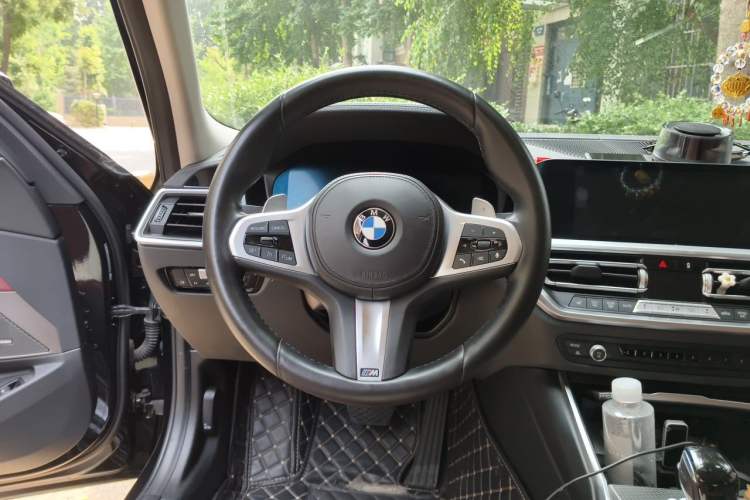 Used BMW 3 Series 2022 325Li M Sport Night Edition Package Steering Wheel
