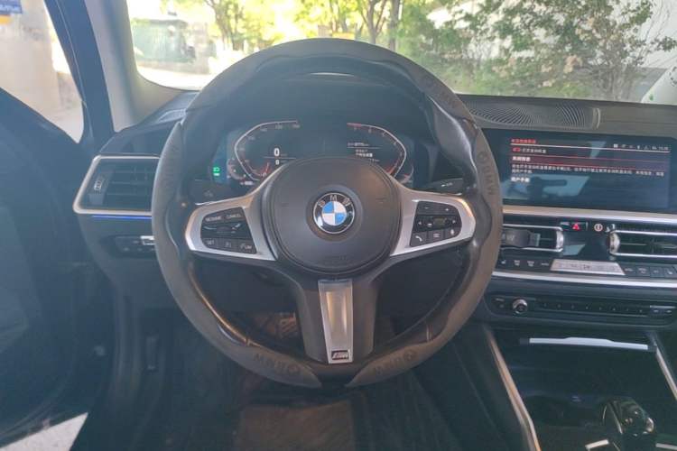 Used BMW 3 Series 2022 325Li M Sport Package Steering Wheel