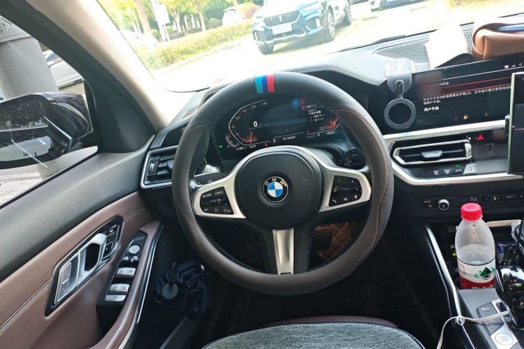 Used BMW 3 Series 2022 325i M Sport Package Steering Wheel