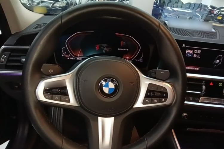 Used BMW 3 Series 2022 Updated 325i M Sport Package Steering Wheel