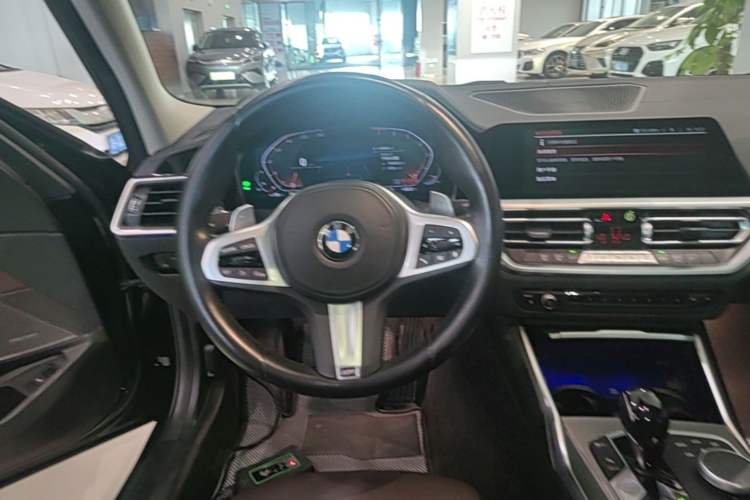Used BMW 3 Series 2022 325Li M Sport Night Edition Package Steering Wheel