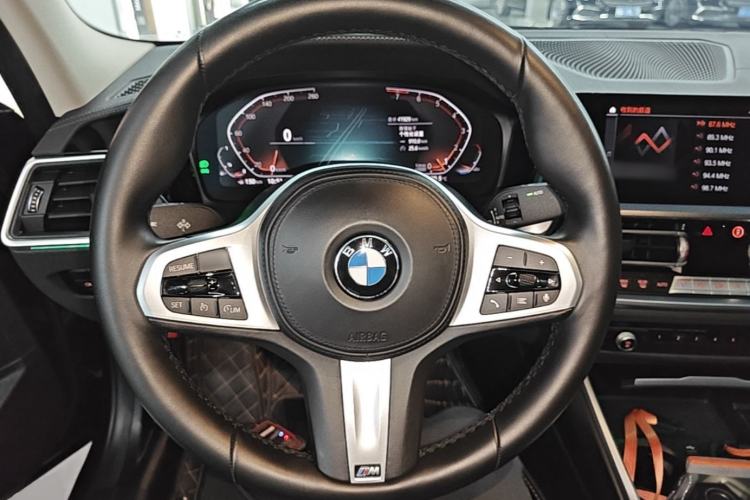 Used BMW 3 Series 2022 Updated 325i M Sport Package Steering Wheel