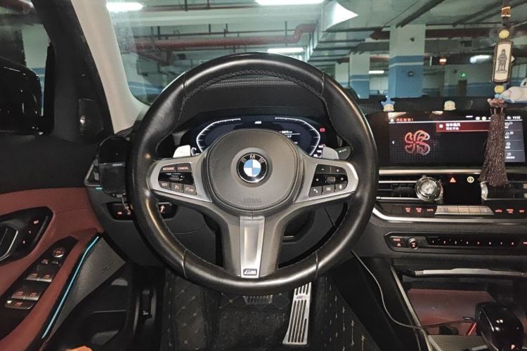 Used BMW 3 Series 2022 330i M Sport Night Edition Steering Wheel