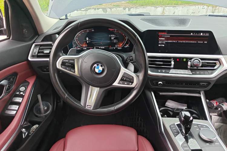 Used BMW 3 Series 2022 Revised 325i M Sport Night Edition Package Steering Wheel